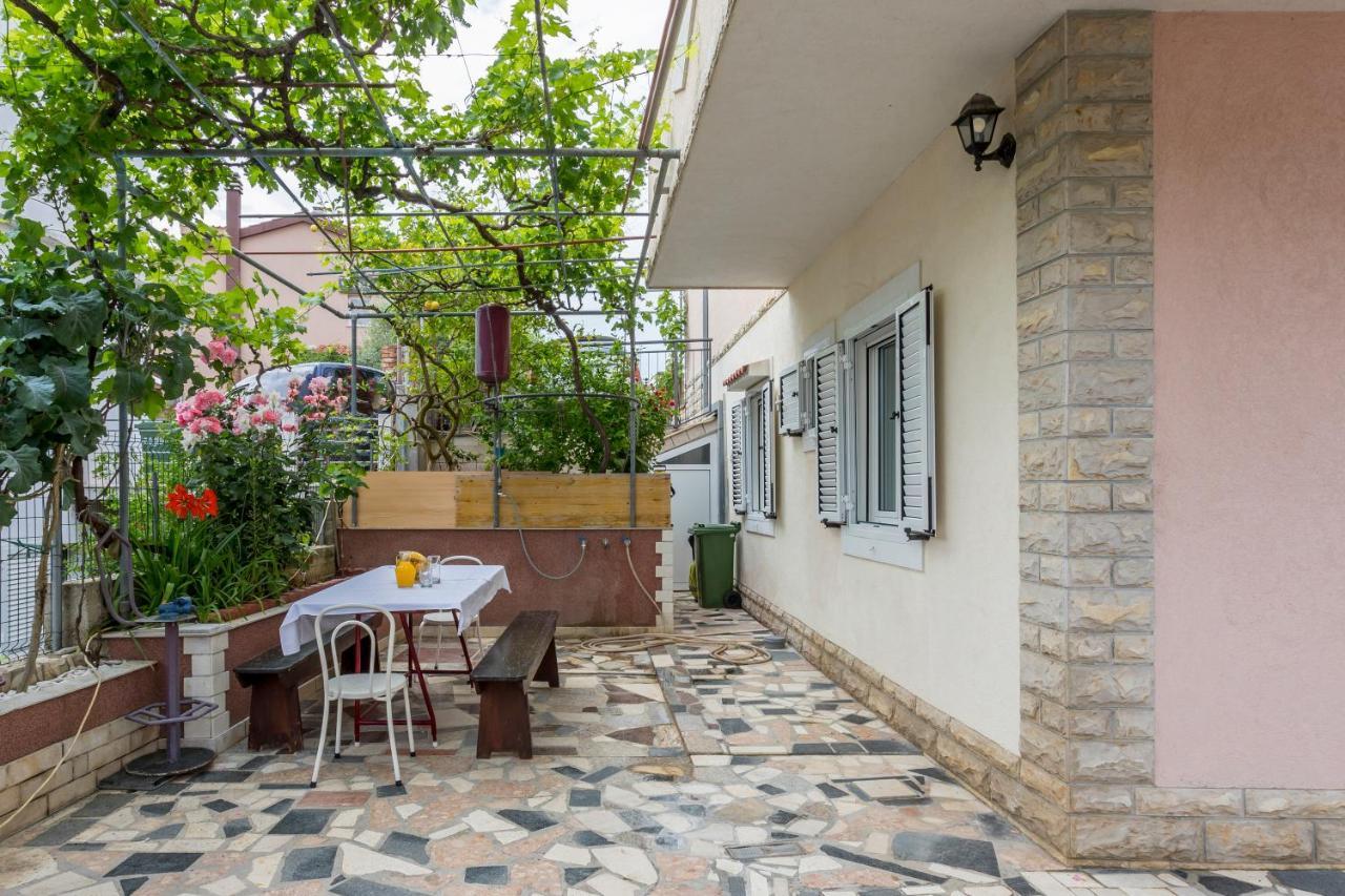 Apartmani Prkacin Trogir Exterior photo