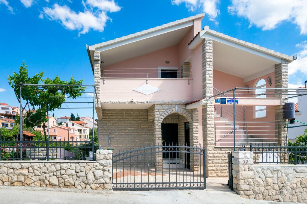 Apartmani Prkacin Trogir Exterior photo