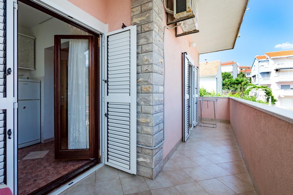 Apartmani Prkacin Trogir Exterior photo